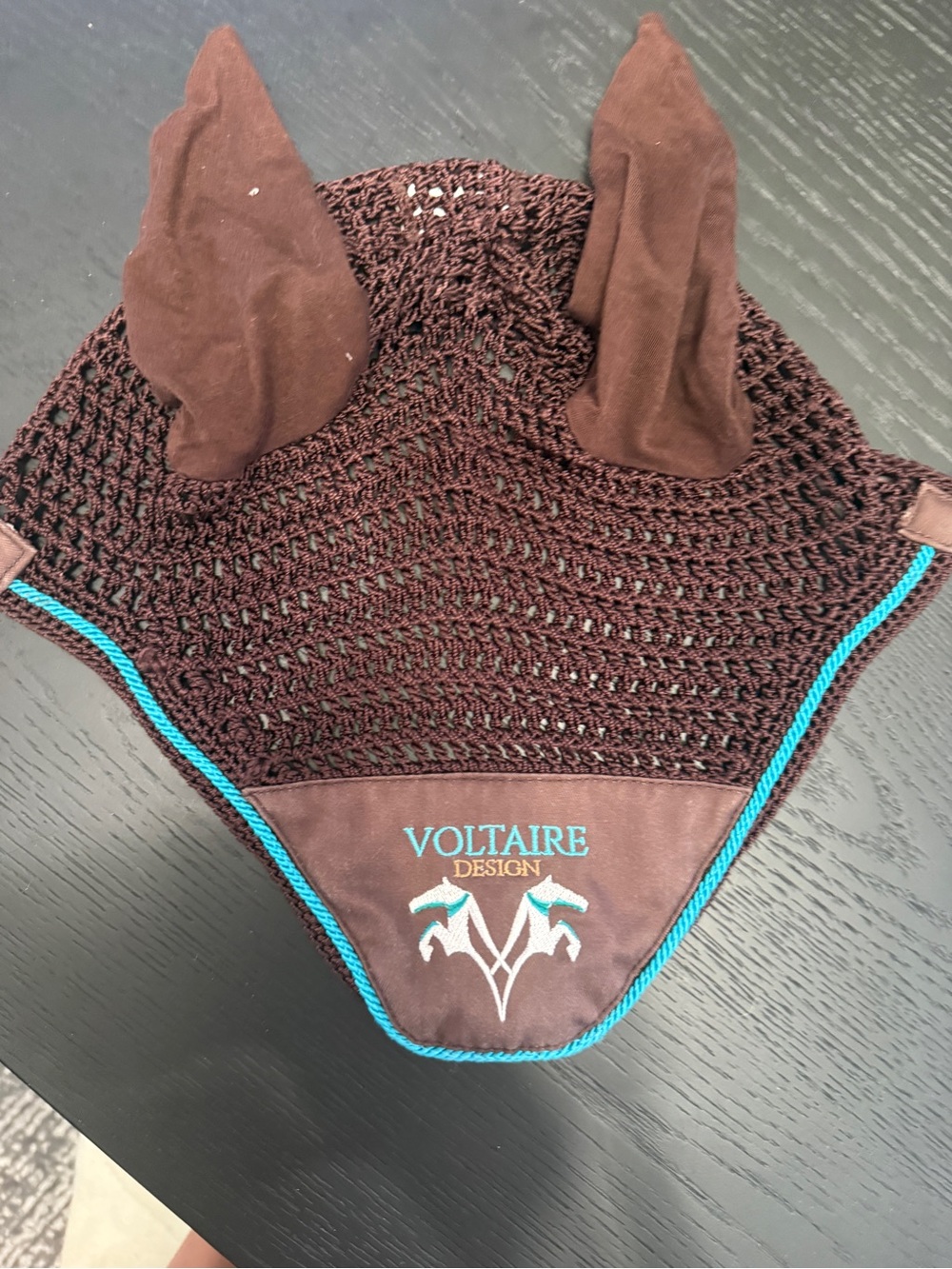 Voltaire Saddle Pad and Ear Bonnet Set. - Picture 7 of 8